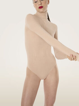 Seamless wool body