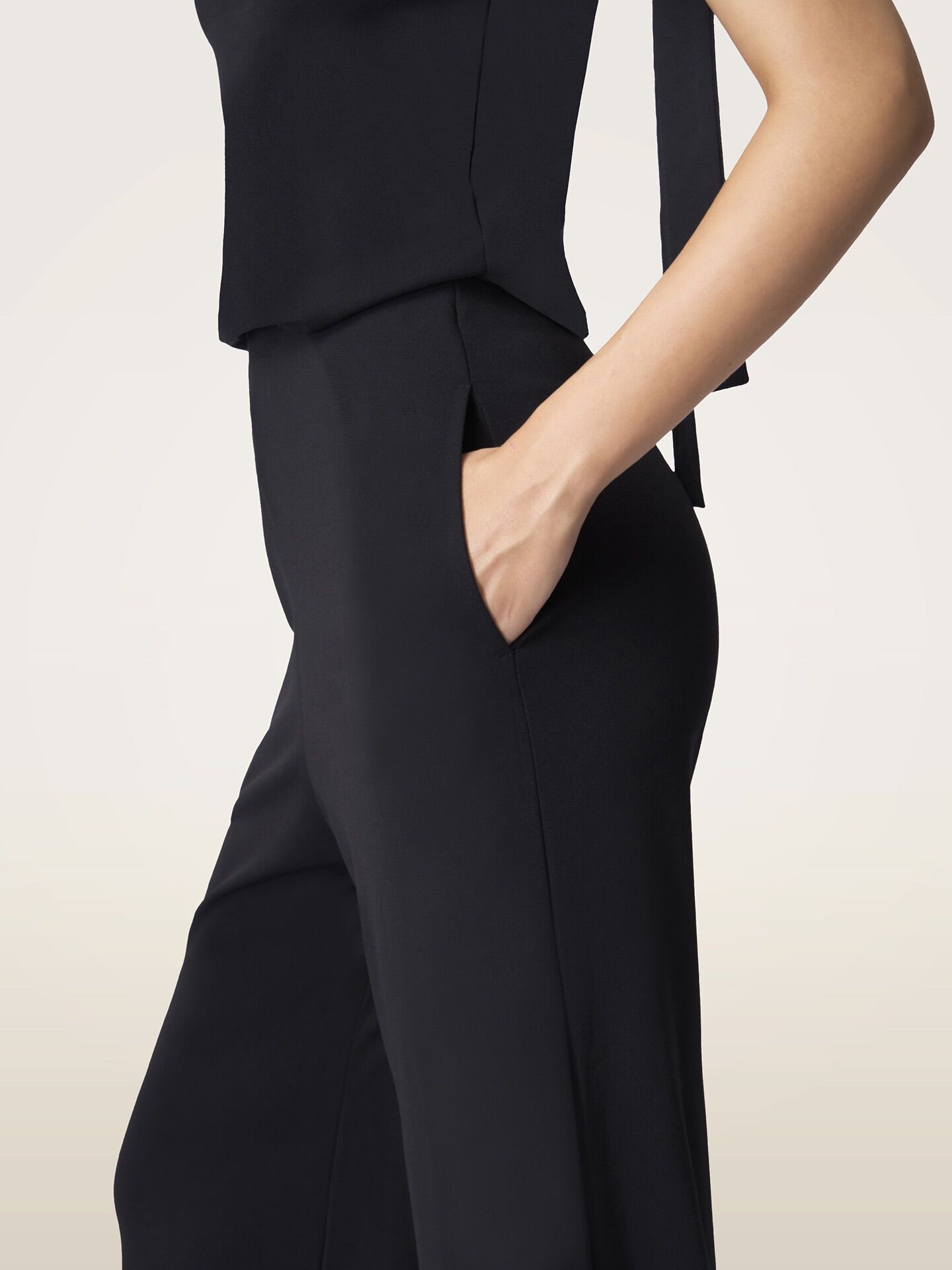 CREPE COUTURE